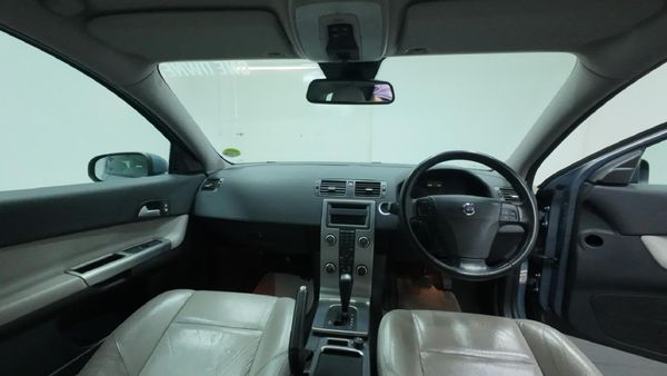 2008-Volvo-C30-T5-Auto image:11