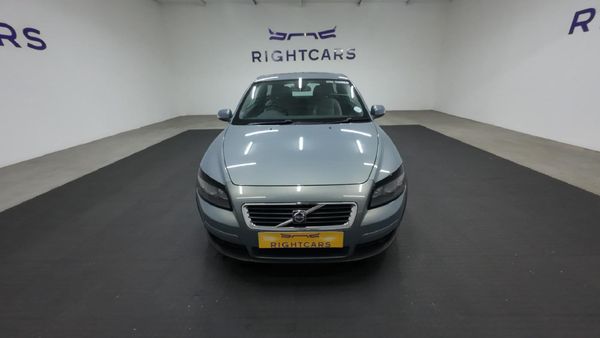 2008-Volvo-C30-T5-Auto image:1