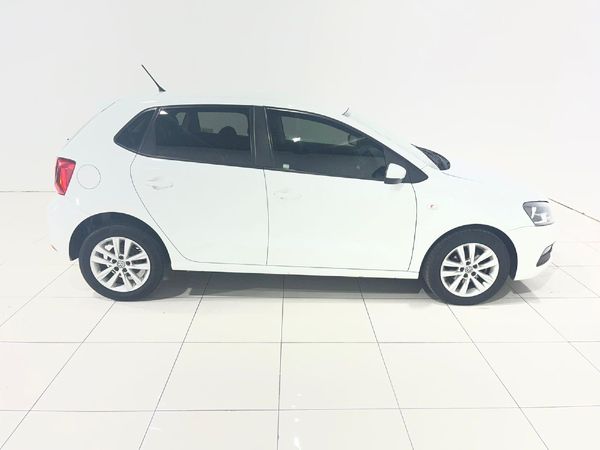 2020-Volkswagen-Polo-Vivo-14-Comfortline-5-dr image:6