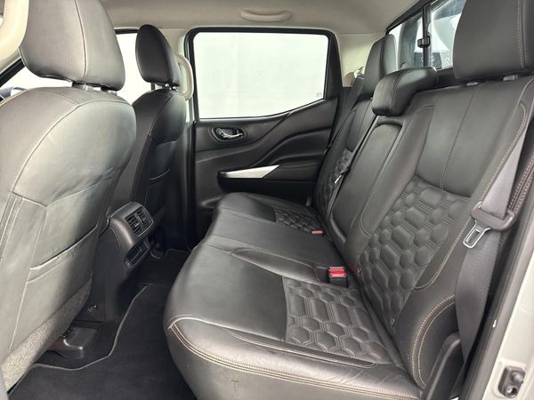 2021-Nissan-Navara-25-DDTi-LE-Plus-4X4-Auto-Double-Cab image:3
