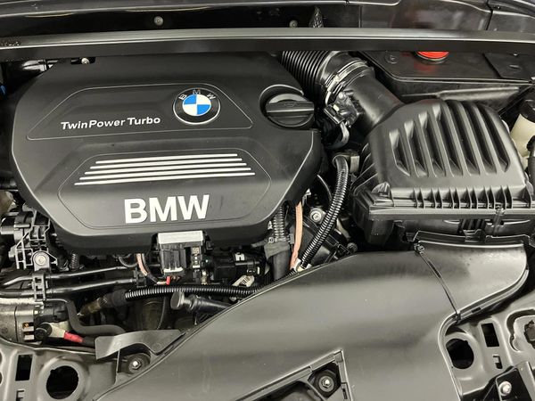 2017-BMW-X1-sDrive20d image:15