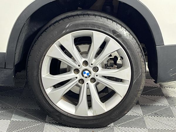 2017-BMW-X1-sDrive20d image:6