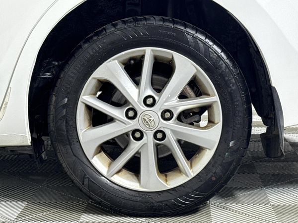 2016-Toyota-Corolla-18-High-Auto image:6