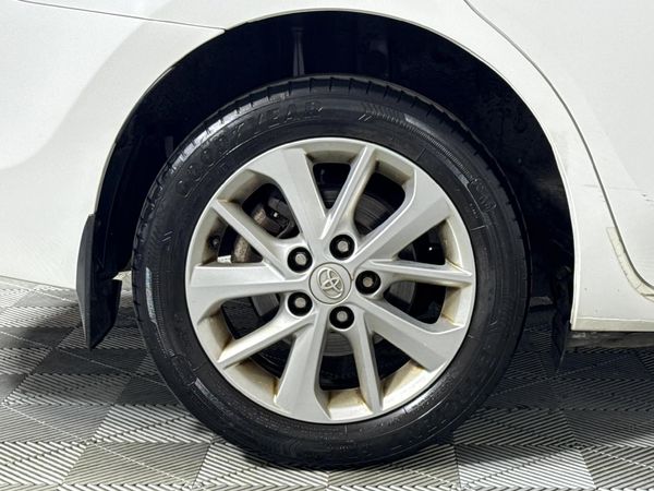 2016-Toyota-Corolla-18-High-Auto image:7