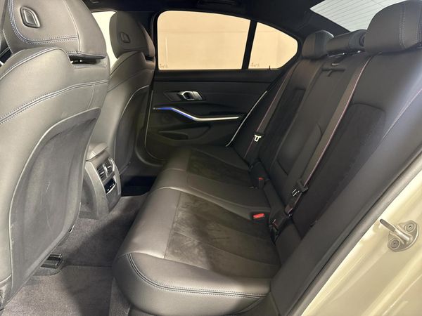 2021-BMW-3-Series-320d-M-Mzansi-Edition-Auto-g20 image:3