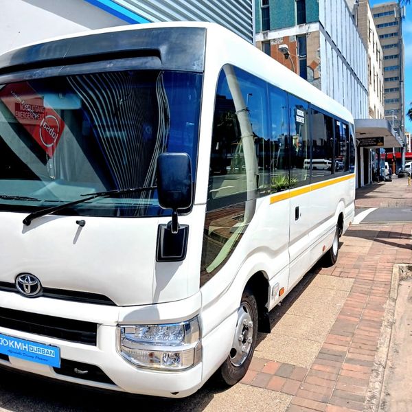 2022-Toyota-Coaster-28D-GL-Auto-23-Seater image:4