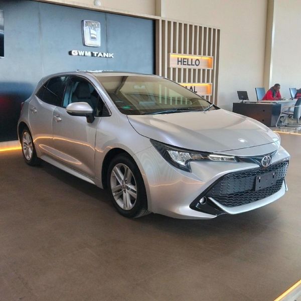 2019-Toyota-Corolla-12T-XS-5-dr image:17