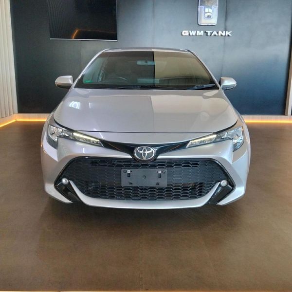 2019-Toyota-Corolla-12T-XS-5-dr image:1