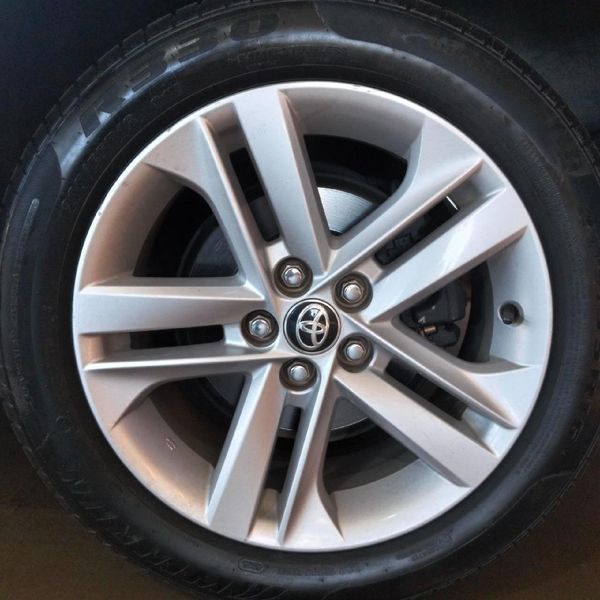 2019-Toyota-Corolla-12T-XS-5-dr image:5