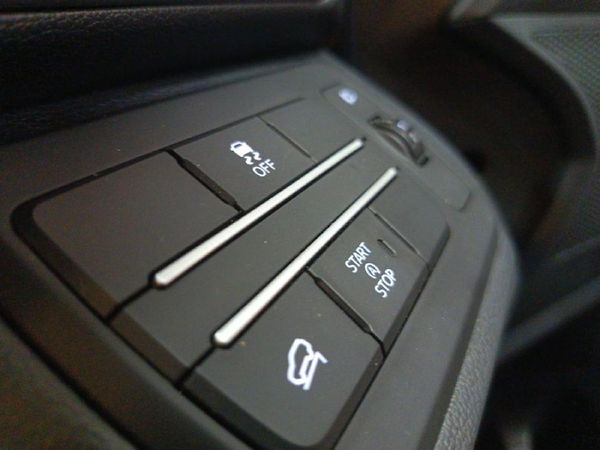 2025-Mahindra-XUV-3XO-12T-MX2-Auto image:17