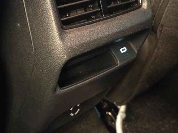 2025-Mahindra-XUV-3XO-12T-MX2-Auto image:25