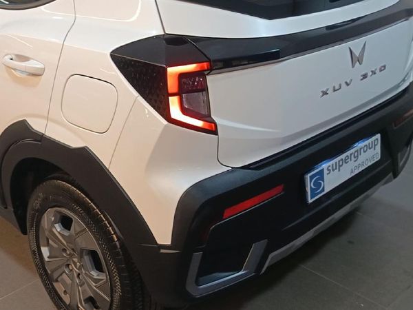 2025-Mahindra-XUV-3XO-12T-MX2-Auto image:8