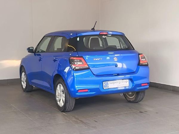 2025-Suzuki-Swift-12-GL-Auto image:4