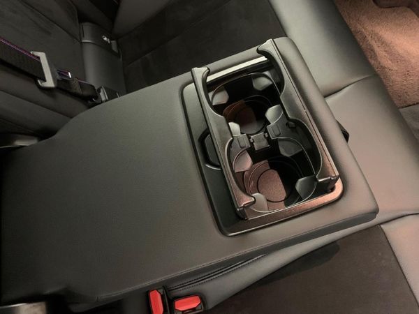 2021-BMW-3-Series-318i-M-Mzansi-Edition-Auto-g20 image:15