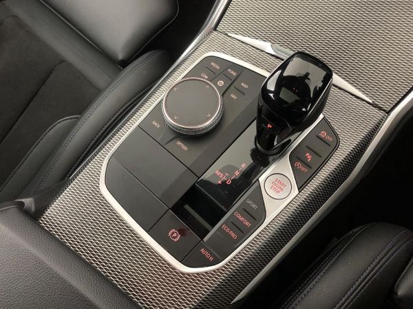 2021-BMW-3-Series-318i-M-Mzansi-Edition-Auto-g20 image:6