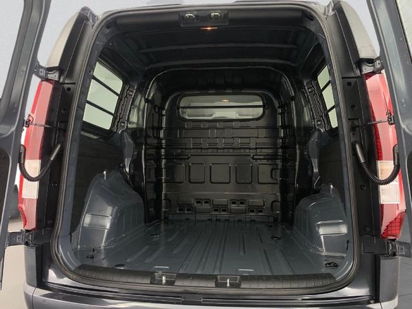 2023-Hyundai-Staria-22d-Multicab-Auto-5-Seat image:14