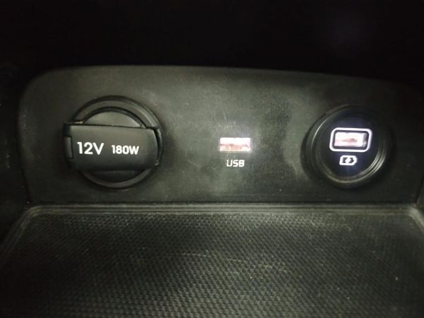 2022-Kia-Sonet-15-LX image:17