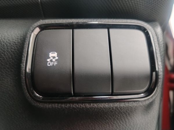 2022-Kia-Sonet-15-LX image:21