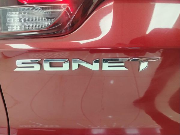 2022-Kia-Sonet-15-LX image:22
