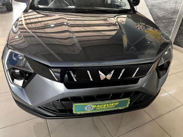 2025-Mahindra-XUV-3XO-12T-MX2 image:1