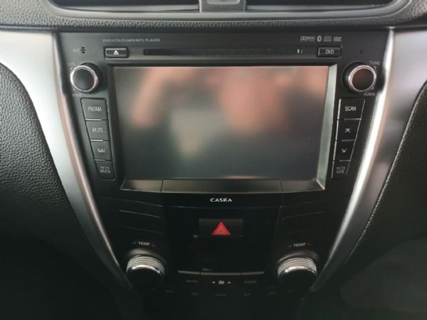 2013-Suzuki-Kizashi-24-SDLX-Auto image:12
