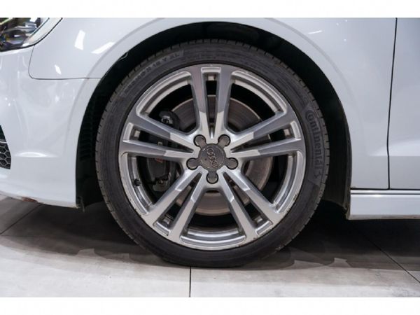2015-Audi-S3-Sedan-quattro-Auto image:15