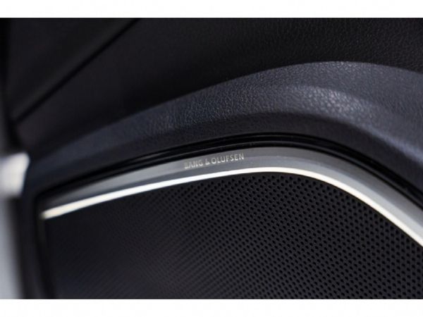 2015-Audi-S3-Sedan-quattro-Auto image:16