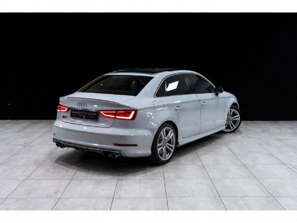 2015-Audi-S3-Sedan-quattro-Auto image:4