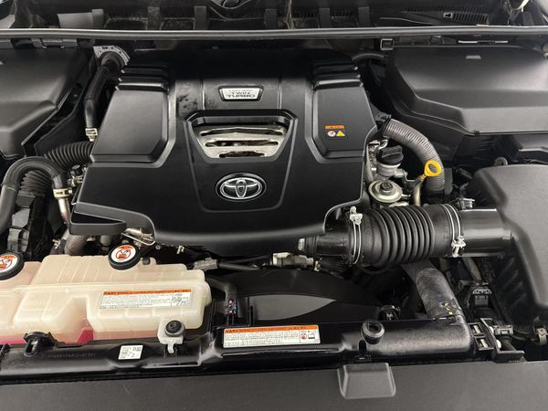 2022-Toyota-Land-Cruiser-300-V6-33-D-GX-R image:12