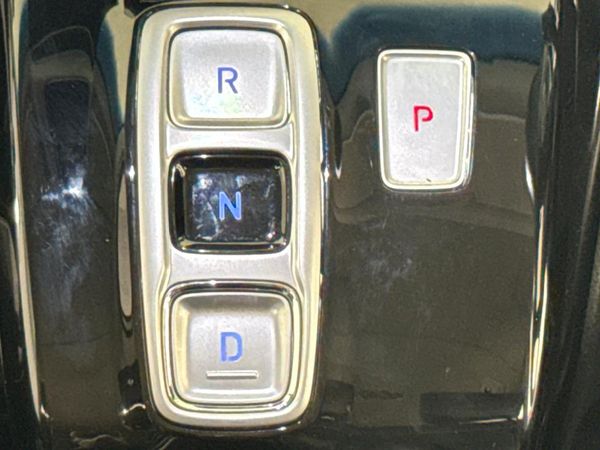 2022-Hyundai-Staria-22d-Elite-Auto image:9