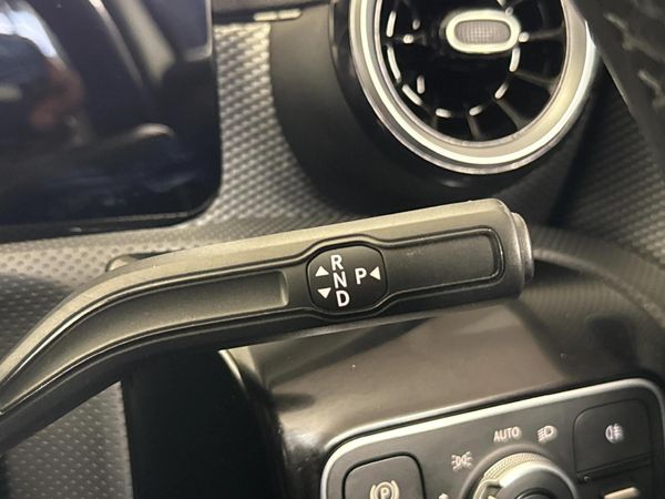 2021-Mercedes-Benz-A-Class-A-200-Sedan image:10