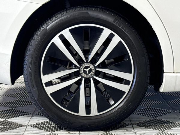 2021-Mercedes-Benz-A-Class-A-200-Sedan image:7