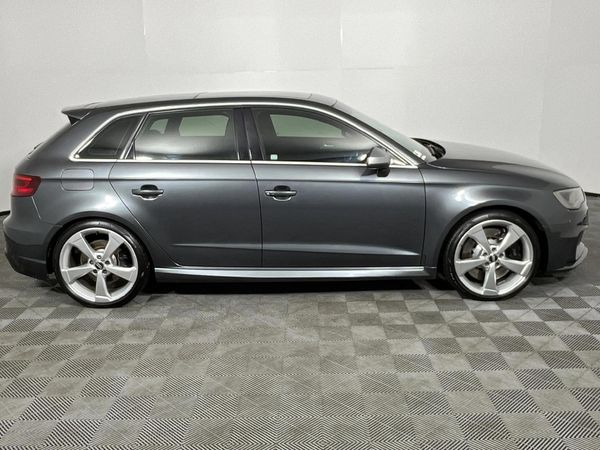 2016-Audi-RS3-Sportback-quattro image:18