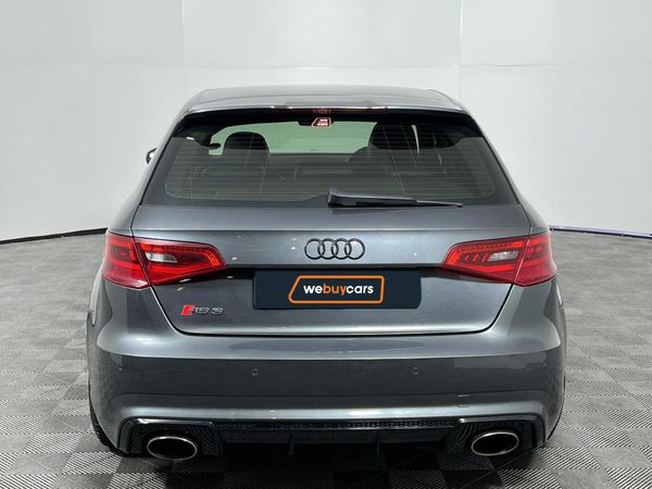 2016-Audi-RS3-Sportback-quattro image:19