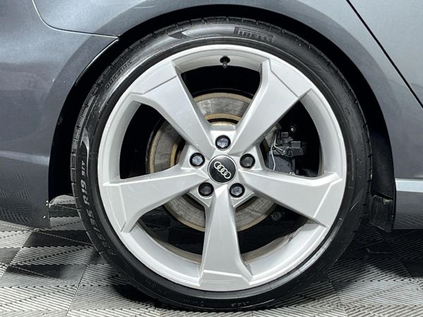 2016-Audi-RS3-Sportback-quattro image:7