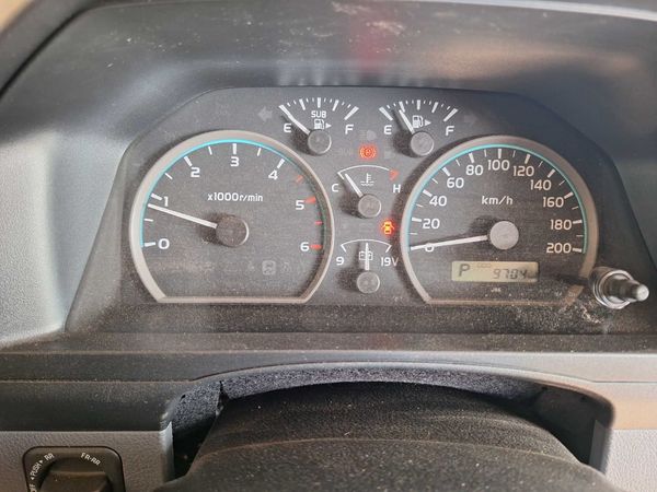 2025-Toyota-Land-Cruiser-79-28GD-6-Single-Cab image:9