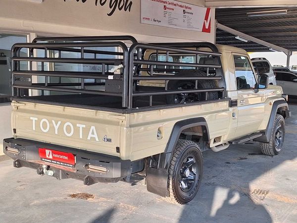 2025-Toyota-Land-Cruiser-79-28GD-6-Single-Cab image:6