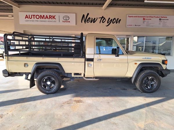 2025-Toyota-Land-Cruiser-79-28GD-6-Single-Cab image:7