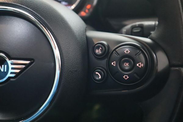 2019-MINI-Clubman-Cooper-Auto image:19