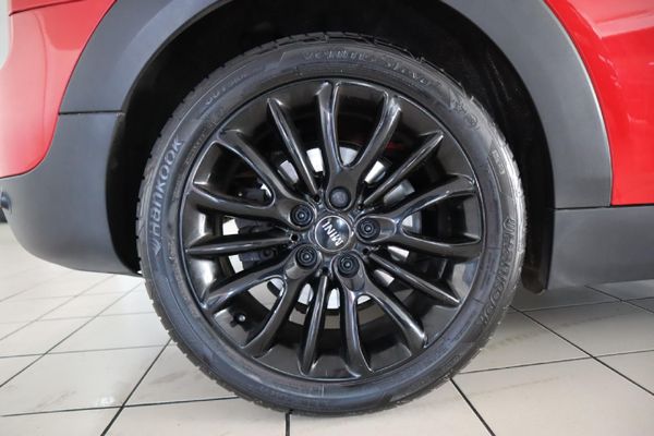 2019-MINI-Clubman-Cooper-Auto image:26