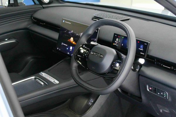 2026-Omoda-C7-16T-Luxury image:12