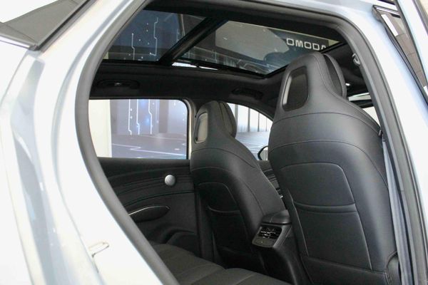 2026-Omoda-C7-16T-Luxury image:13