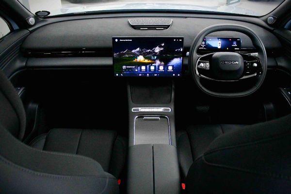 2026-Omoda-C7-16T-Luxury image:18