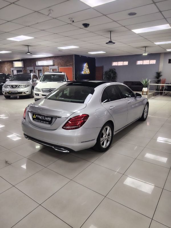 2015-Mercedes-Benz-C-Class-C-220-Bluetec-Avantgarde-Auto image:4