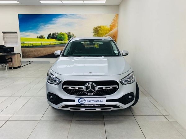 2023-Mercedes-Benz-GLA-200d-Progressive-Auto image:1