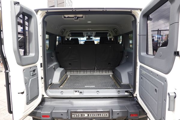 2024-Ineos-Grenadier-Black-Rhino-Edition-30TD image:14