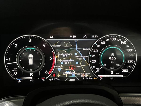 2020-Volkswagen-Touareg-30-TDI-V6-Executive image:14