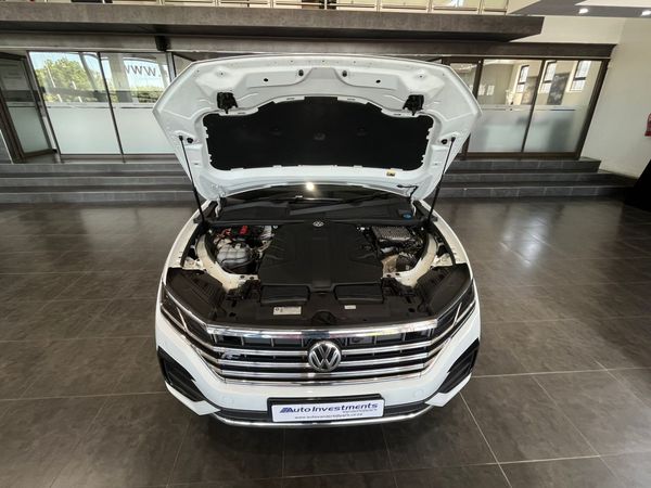 2020-Volkswagen-Touareg-30-TDI-V6-Executive image:6