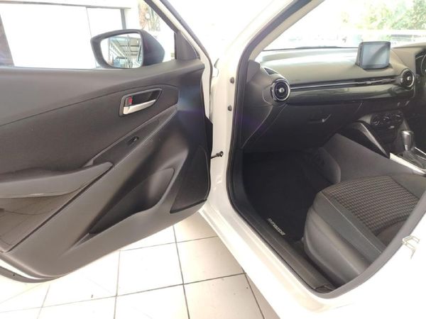 2018-Mazda-2-15-Dynamic-Auto-5-dr image:25