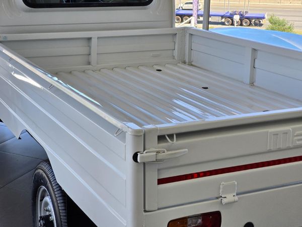 2026-Mahindra-Bolero-Maxi-Truck-25-TD-Single-Cab image:11